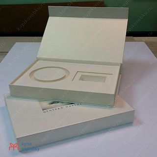 Коробка шкатулка на магнитах с ложементом на заказ арт.018515